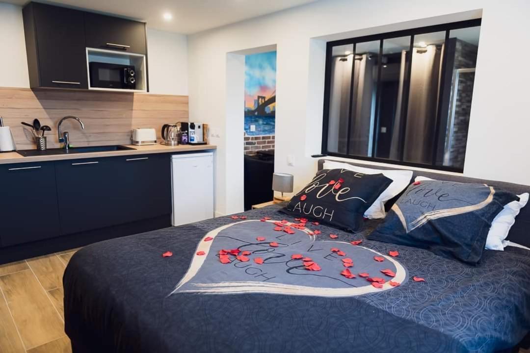 Charmante Residence De Tourisme Avec Jacuzzi Crecy-la-Chapelle ภายนอก รูปภาพ
